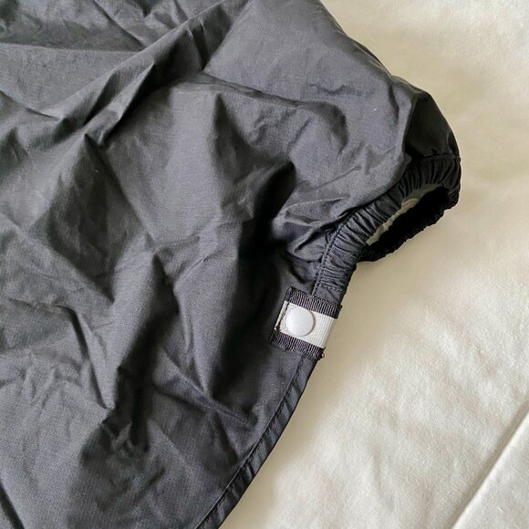 MEC Black Caught in the Rain Packable Poncho - Picture 5 of 16